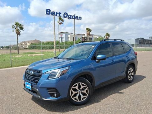 Used 2024 Subaru Forester Premium AWD/4WD image 1