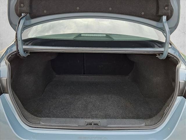 Used 2025 Nissan Sentra SV FWD image 6