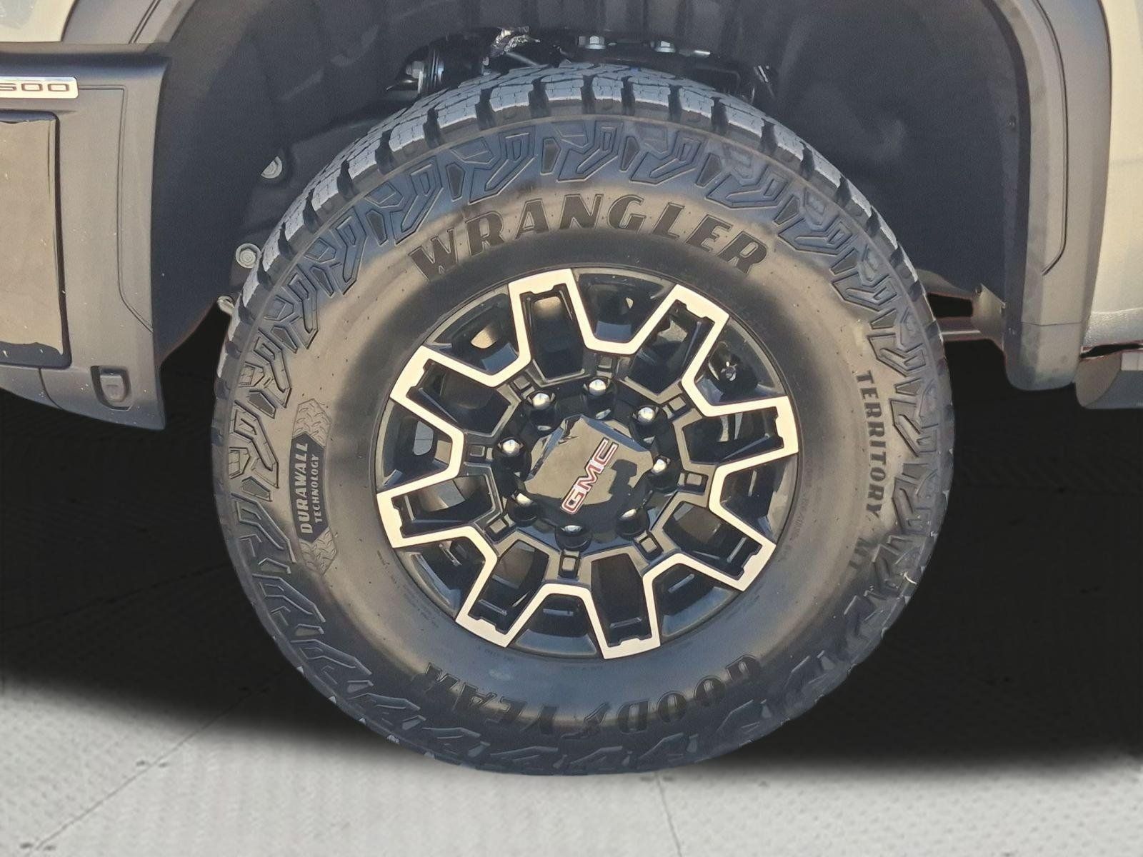 New 2026 GMC Sierra 2500 AT4X w/ LPO, Black Badging Package AWD/4WD image 33
