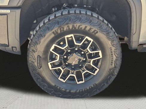 New 2026 GMC Sierra 2500 AT4X w/ LPO, Black Badging Package AWD/4WD image 33