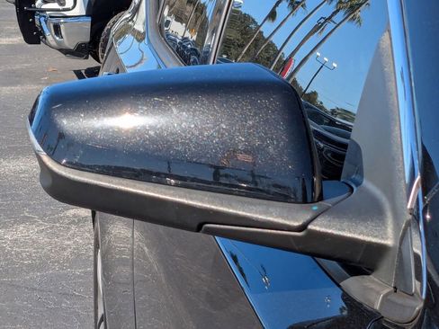 Used 2021 GMC Terrain SLT image 12