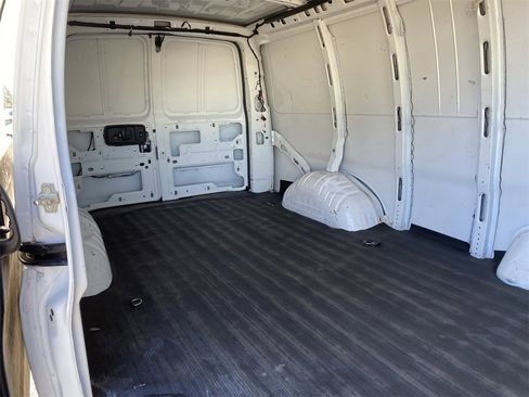 Used 2023 GMC Savana 2500 Extended w/ Driver Convenience Package image 12