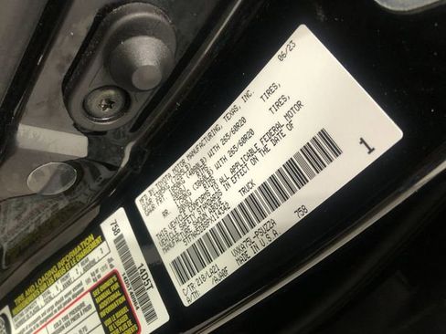 Used 2023 Toyota Tundra Platinum image 32