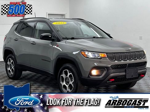 Used 2022 Jeep Compass Trailhawk AWD/4WD image 1