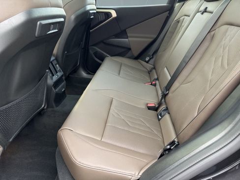 Used 2025 BMW X3 xDrive30i w/ Convenience Package image 12