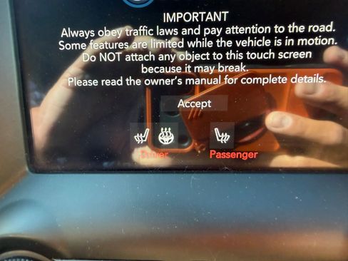 Used 2019 Dodge Durango SXT AWD/4WD image 18