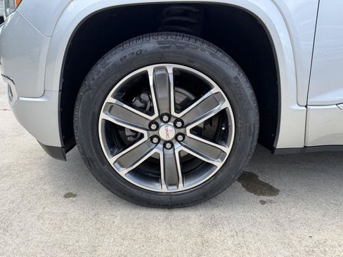 Used 2019 GMC Acadia Denali FWD image 4