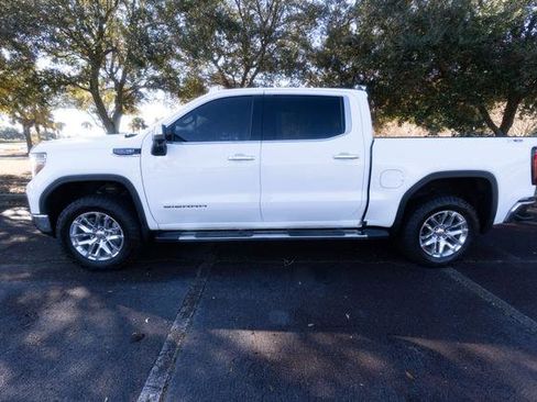 Used 2022 GMC Sierra 1500 SLT w/ SLT Premium Package image 6