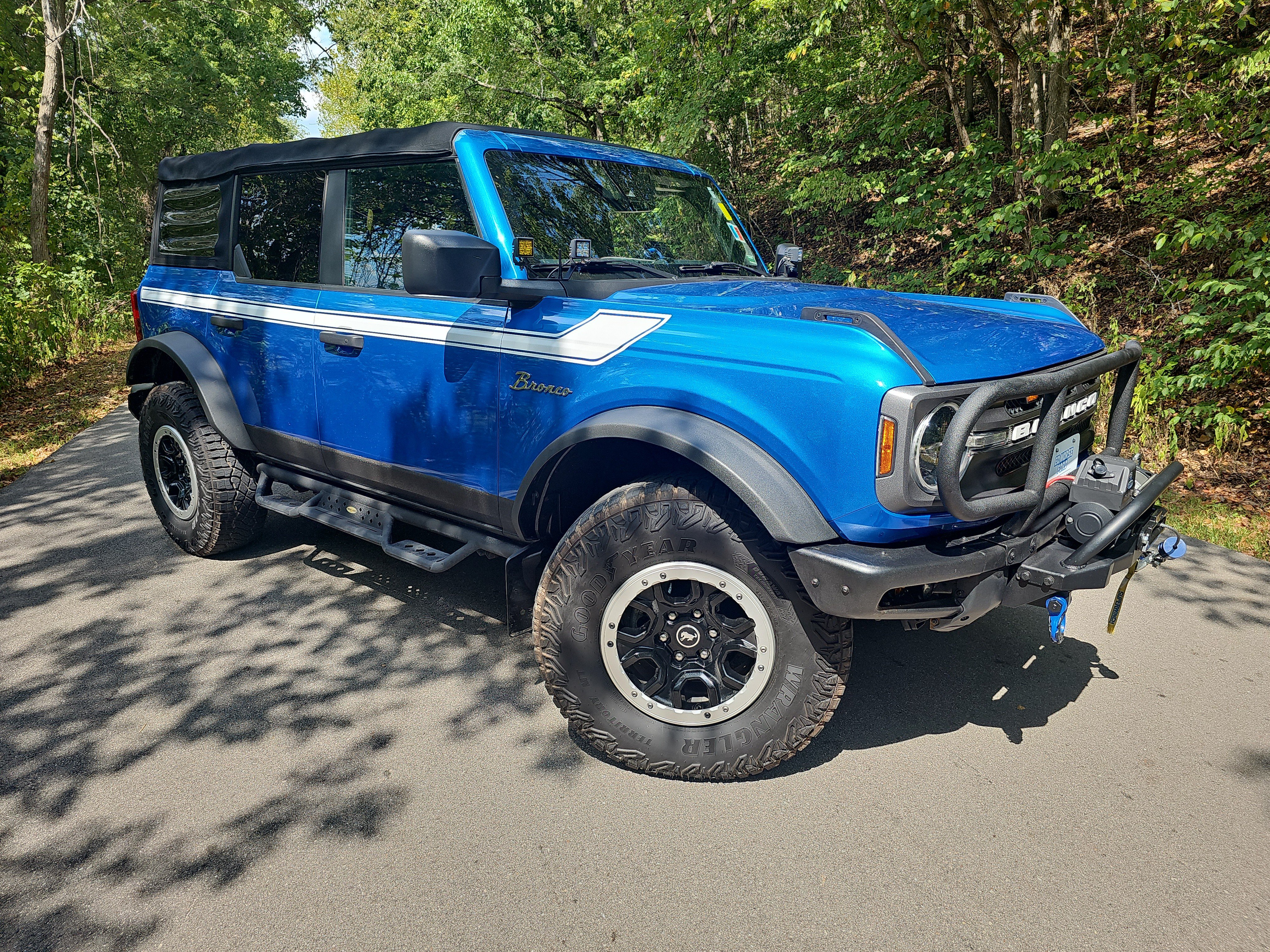 Used 2021 Ford Bronco Big Bend w/ Sasquatch Package AWD/4WD image 2