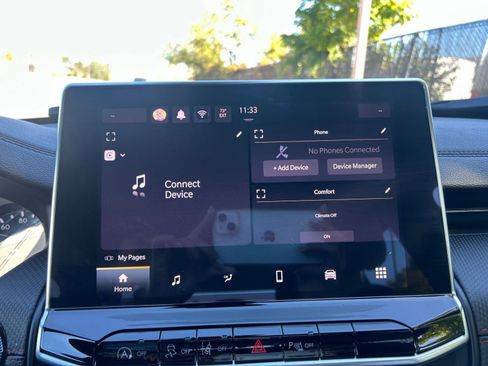 Used 2025 Jeep Compass Trailhawk image 21