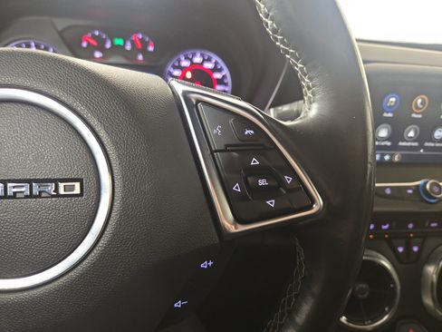 Used 2019 Chevrolet Camaro LT image 17
