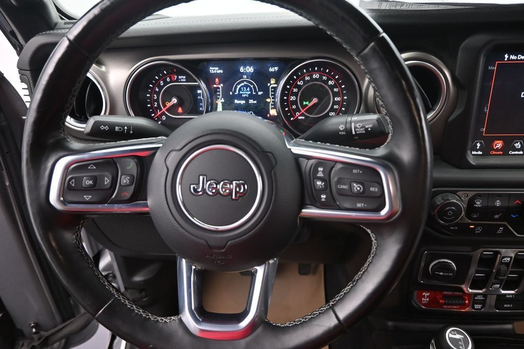 Used 2020 Jeep Gladiator Rubicon AWD/4WD image 18