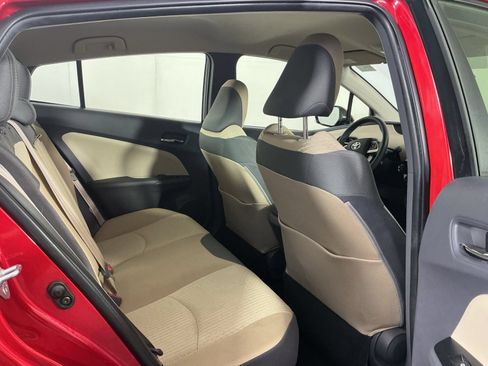 Used 2018 Toyota Prius Two w/ Prius Two Safety Plus Package FWD image 19