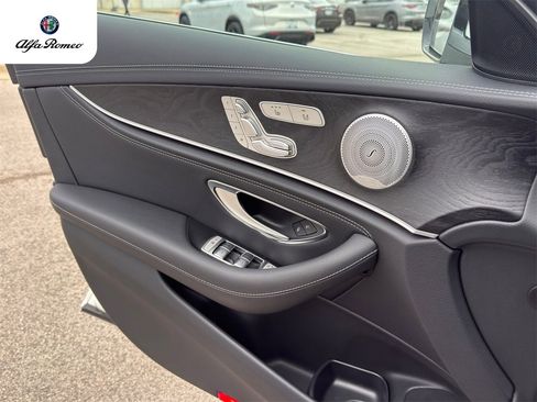 Used 2019 Mercedes-Benz E 300 4MATIC image 17