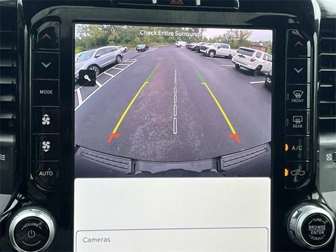 Used 2024 RAM 1500 Laramie image 18