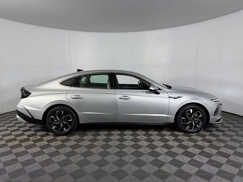 Used 2025 Hyundai Sonata SEL FWD image 5