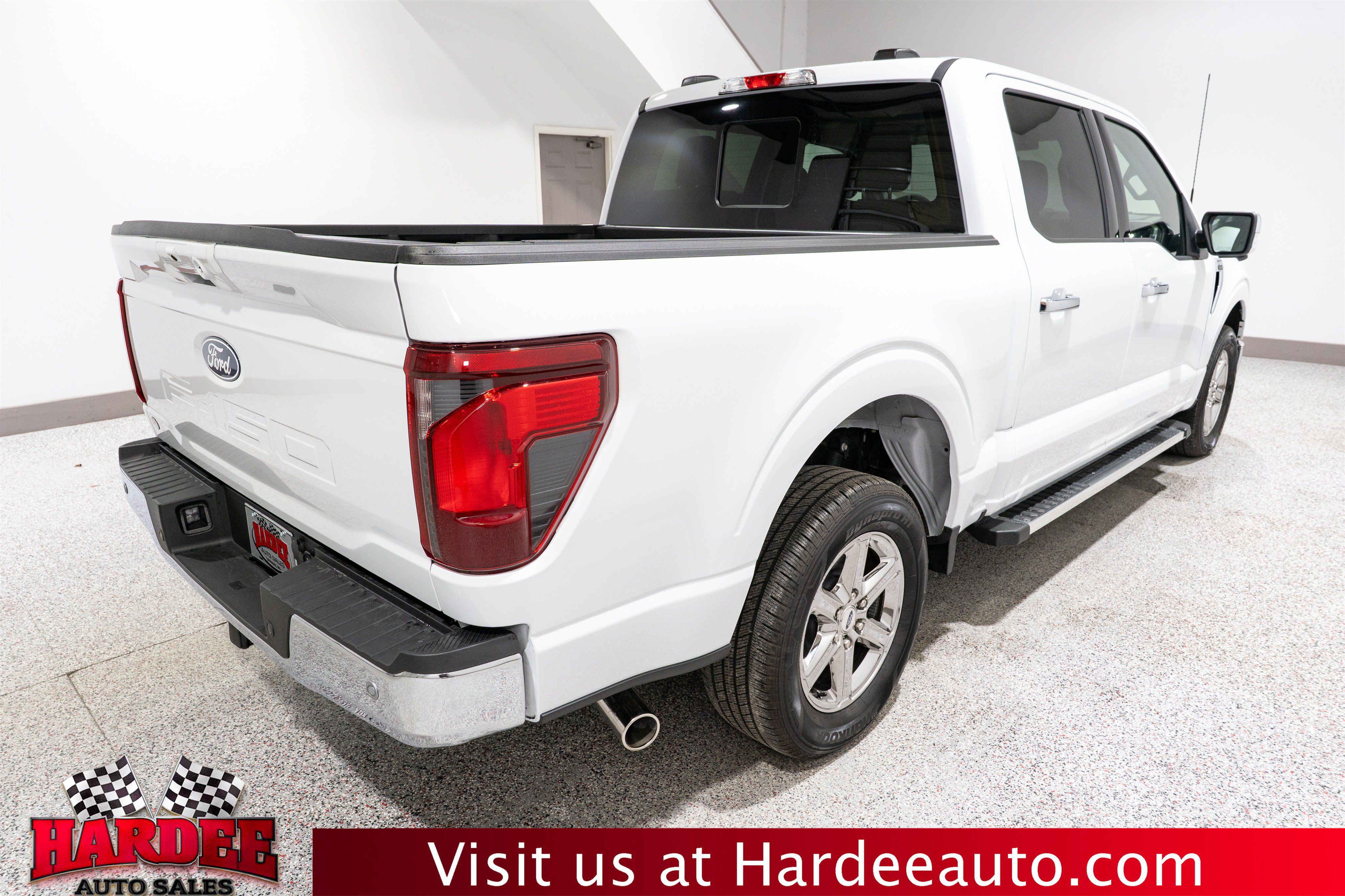 Used 2025 Ford F150 XLT w/ Equipment Group 302A MID RWD image 5
