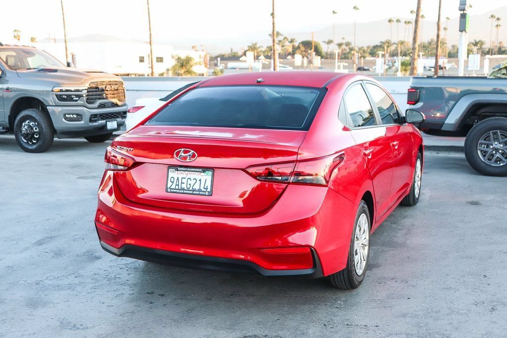 Used 2022 Hyundai Accent FWD image 9