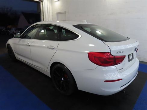 Used 2017 BMW 340i Gran Turismo xDrive image 10