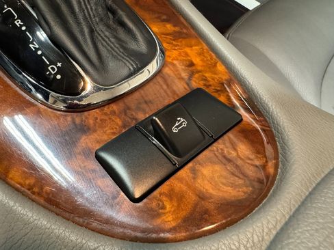 Used 2008 Mercedes-Benz CLK 350 Cabriolet image 42