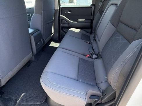 New 2026 Nissan Frontier SV w/ Tow Package AWD/4WD image 15