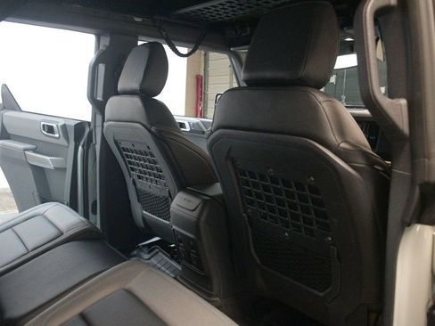 Used 2022 Ford Bronco Black Diamond image 39