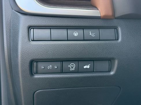 New 2026 Nissan Rogue Platinum image 14