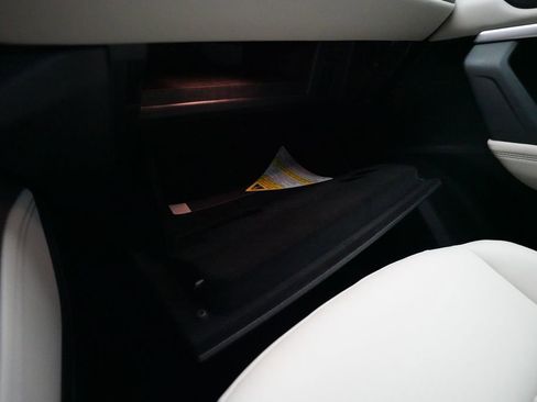 Used 2025 Audi Q5 Premium w/ Convenience Package image 31