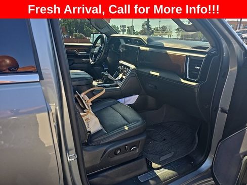 Used 2023 GMC Sierra 1500 Denali w/ Denali Reserve Package AWD/4WD image 14