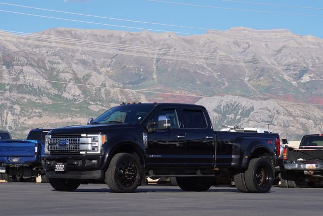 Used 2019 Ford F450 Platinum w/ Platinum Ultimate Package AWD/4WD image 5
