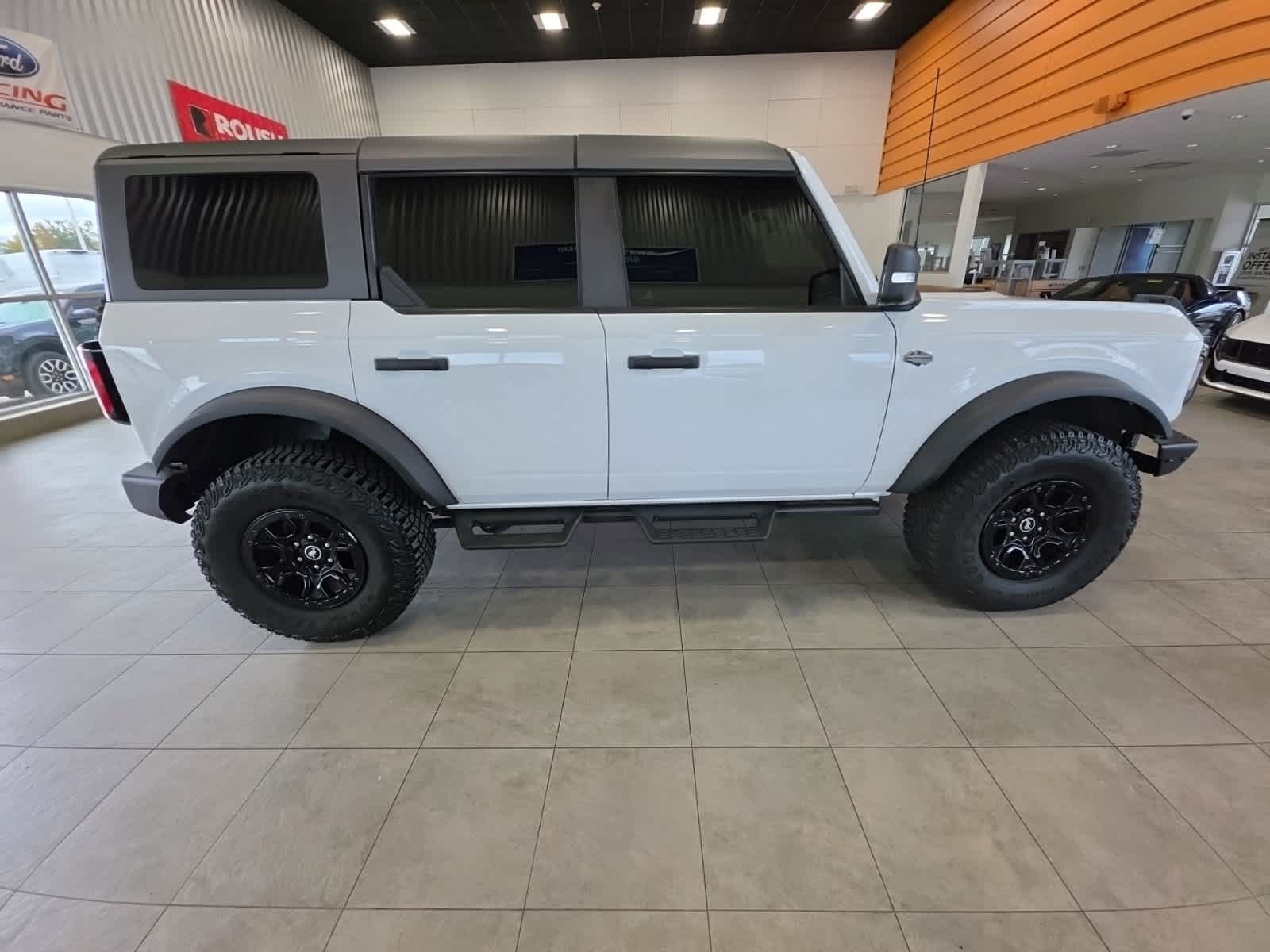 Used 2024 Ford Bronco Wildtrak AWD/4WD image 5