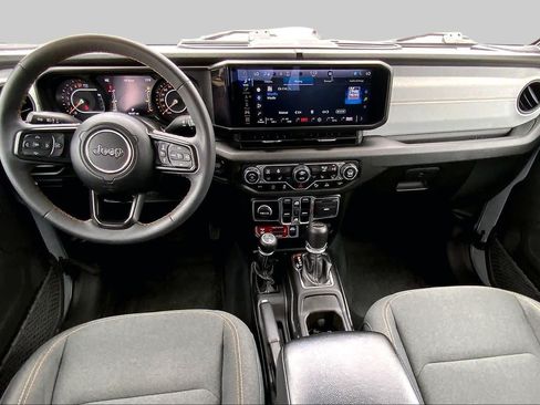 Used 2024 Jeep Gladiator Sport AWD/4WD image 31