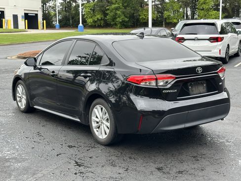 Used 2023 Toyota Corolla LE w/ LE Convenience Package FWD image 8