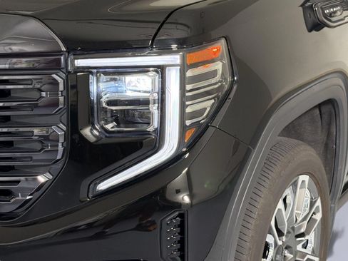 Used 2024 GMC Sierra 1500 Denali Ultimate AWD/4WD image 11