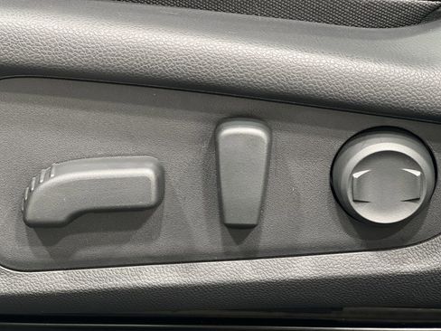 Certified 2025 Subaru Crosstrek 2.5i Limited w/ Crosstrek Mirror Package image 12