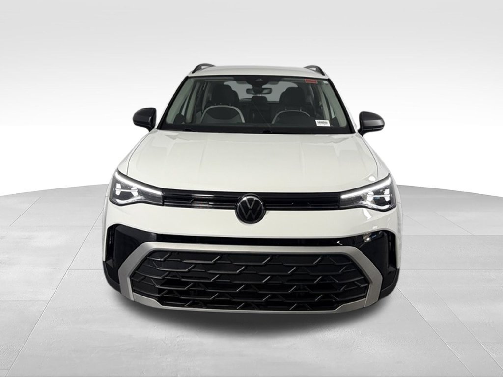 Used 2025 Volkswagen Taos S FWD image 4