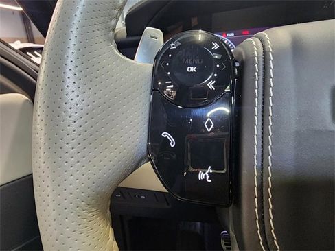 Used 2022 Land Rover Range Rover Sport SVR image 14