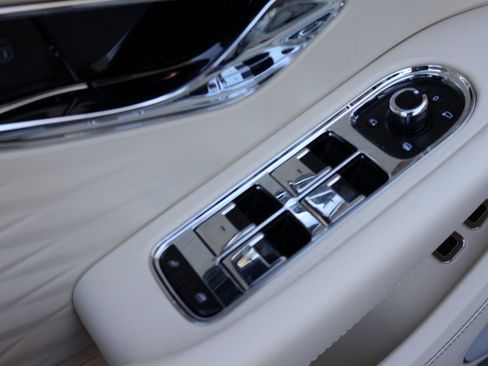 Used 2026 Bentley Continental GTC image 14