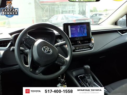 Used 2024 Toyota Corolla LE FWD image 11