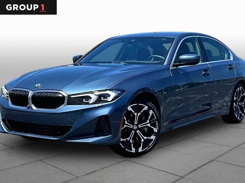 Certified 2025 BMW 330i Sedan RWD image 1