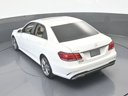 Used 2014 Mercedes-Benz E 350 Sedan image 46