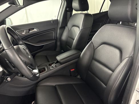 Certified 2019 Mercedes-Benz GLA 250 image 5
