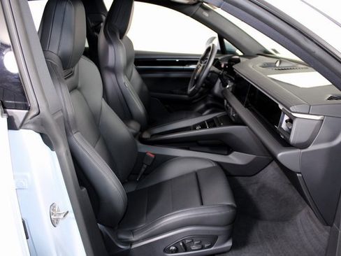 Used 2024 Porsche Macan 4 Electric image 25