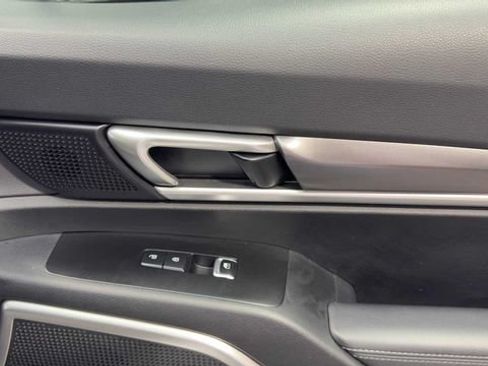 Used 2023 Kia Telluride S FWD image 14