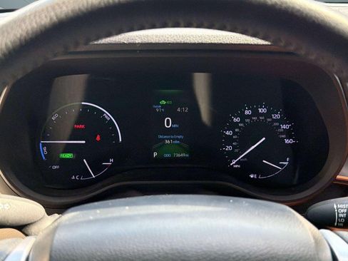Used 2021 Toyota Sienna XLE FWD image 20