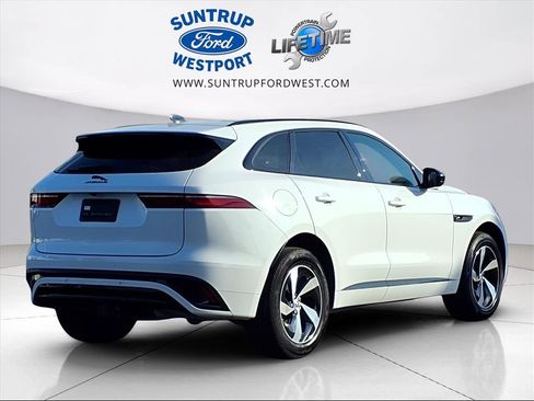 Used 2025 Jaguar F-PACE R-Dynamic S image 4