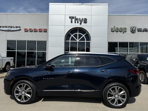 Used 2021 Chevrolet Blazer Premier w/ Driver Confidence II Package AWD/4WD image 32