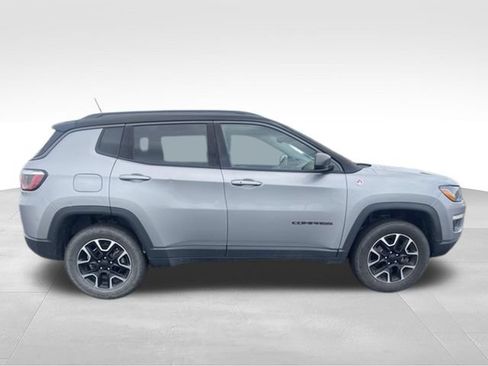 Used 2020 Jeep Compass Trailhawk AWD/4WD image 6