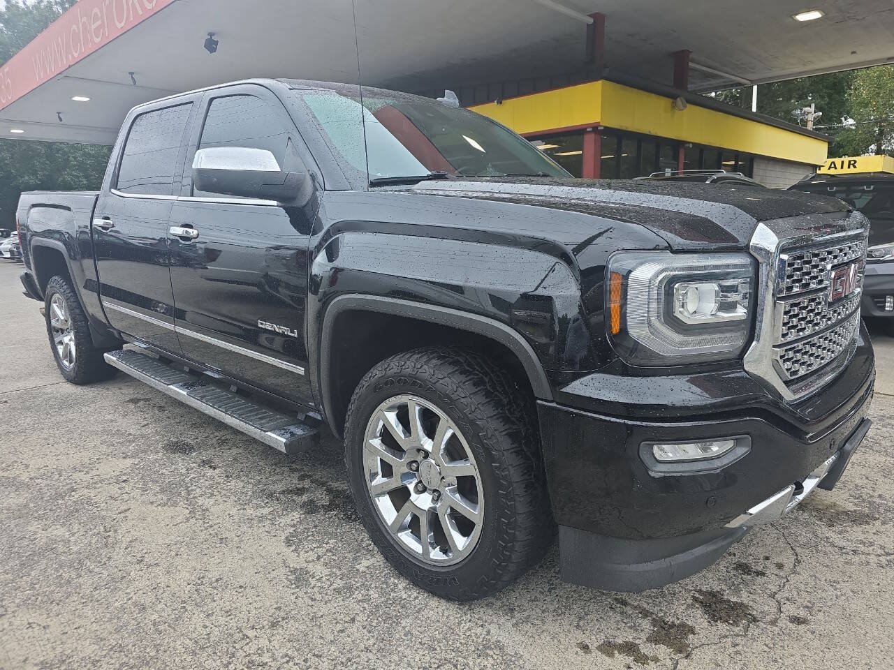 Used 2017 GMC Sierra 1500 Denali AWD/4WD image 4