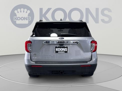 Used 2023 Ford Explorer XLT w/ Class IV Trailer Tow Package AWD/4WD image 10